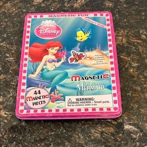 2009 Disney Princess Ariel Magnetic Play Set - Pink and Blue